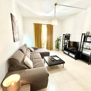 St Julians - Balluta Bay Large 3 Bedroom Sliema