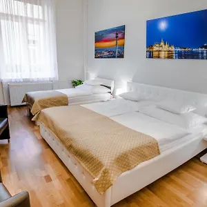 hotellátogatás